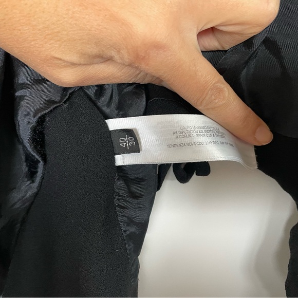 Massimo Dutti Black Plunge Sleeveless Vest - Picture 5 of 6